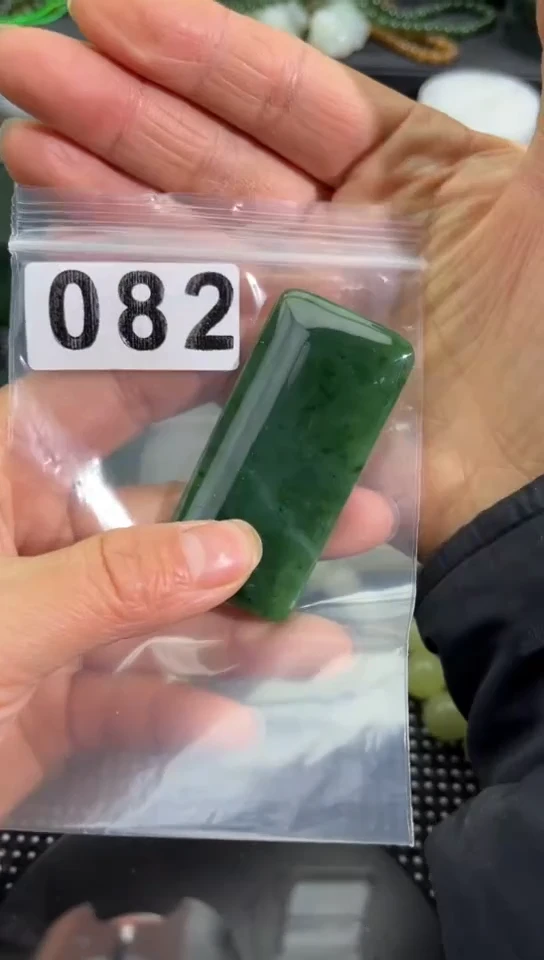 未镶嵌和田玉珠宝半成品牌子