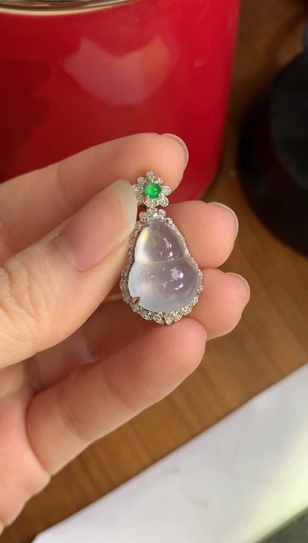 【闪购商品】翡翠颈饰18K金镶嵌葫芦