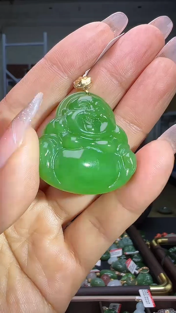 颈饰18K金镶嵌和田玉（多样性发货.发其一)12.06.62