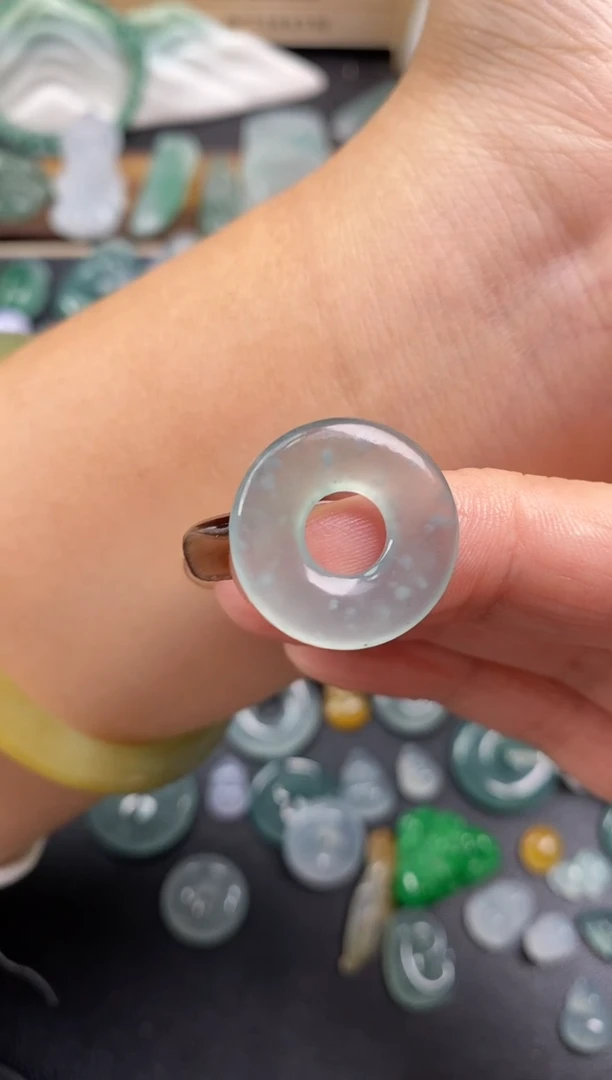 颈饰未镶嵌翡翠甜甜圈