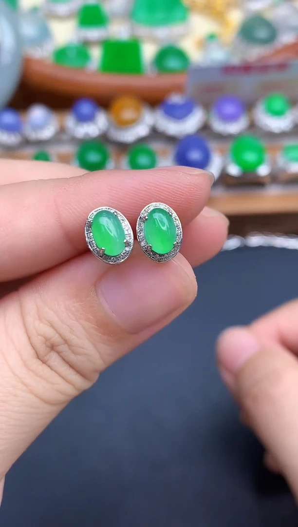 颈饰18K金镶嵌翡翠117-中国好珍宝