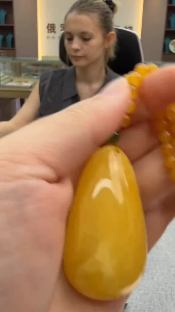 琥珀颈饰未镶嵌351秒拍号 假一罚三