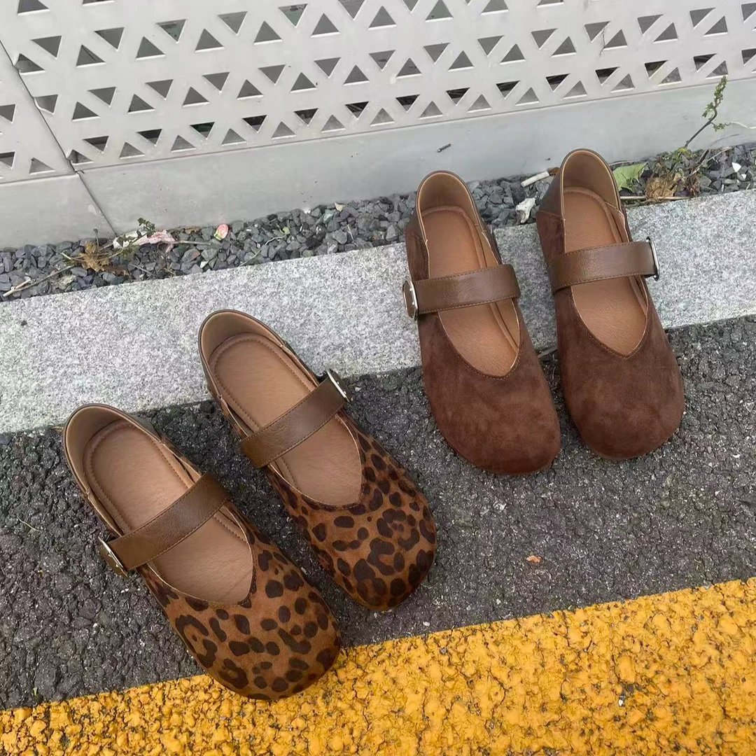 法式豹纹单鞋女小众低跟通勤内增高女鞋软底一字扣复古玛丽珍鞋女