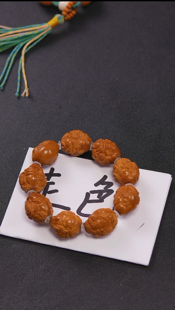 吊坠橄榄核财神财神