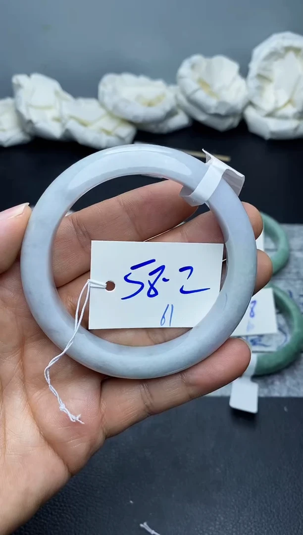 未镶嵌手镯翡翠61