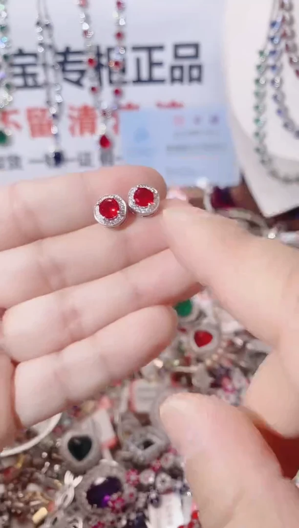 未镶嵌耳饰红宝石