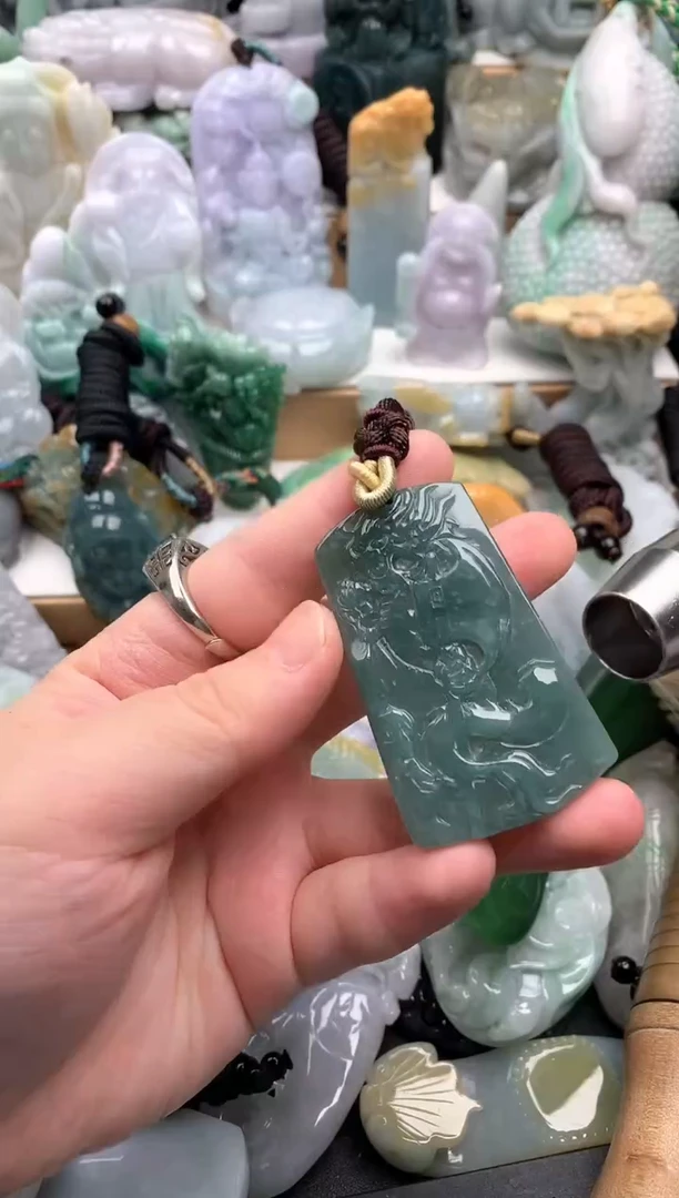 吊坠(不含链)未镶嵌翡翠1