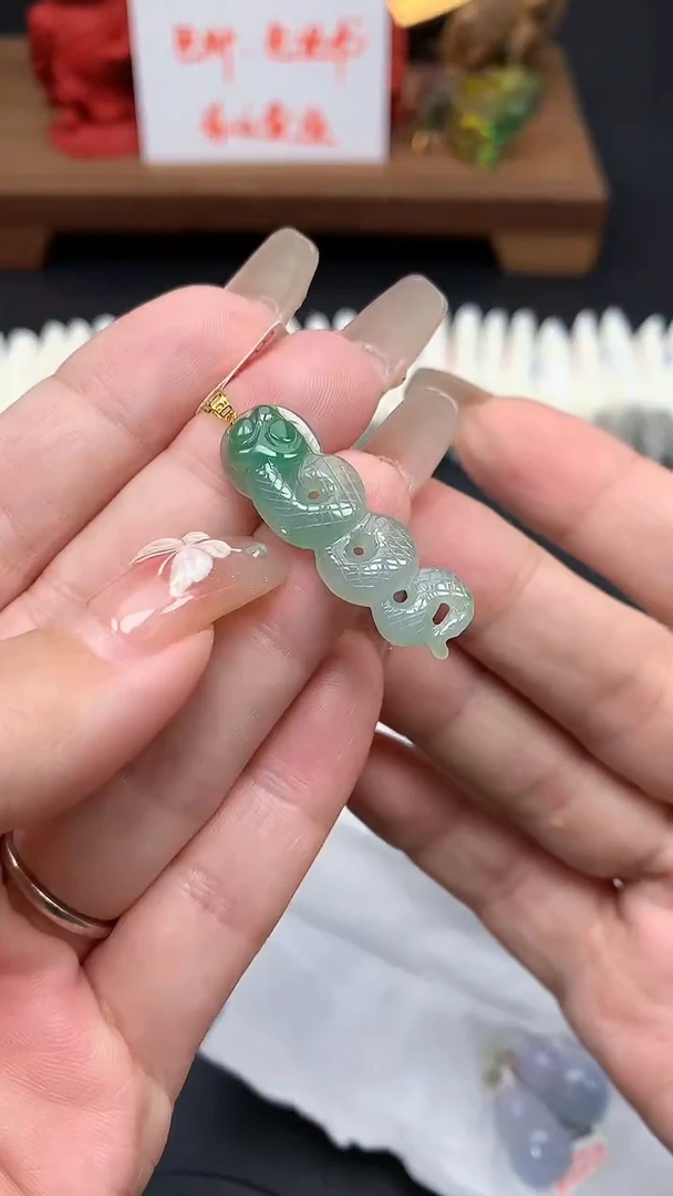 【闪购商品】翡翠吊坠(不含链)18K金镶嵌MS155066