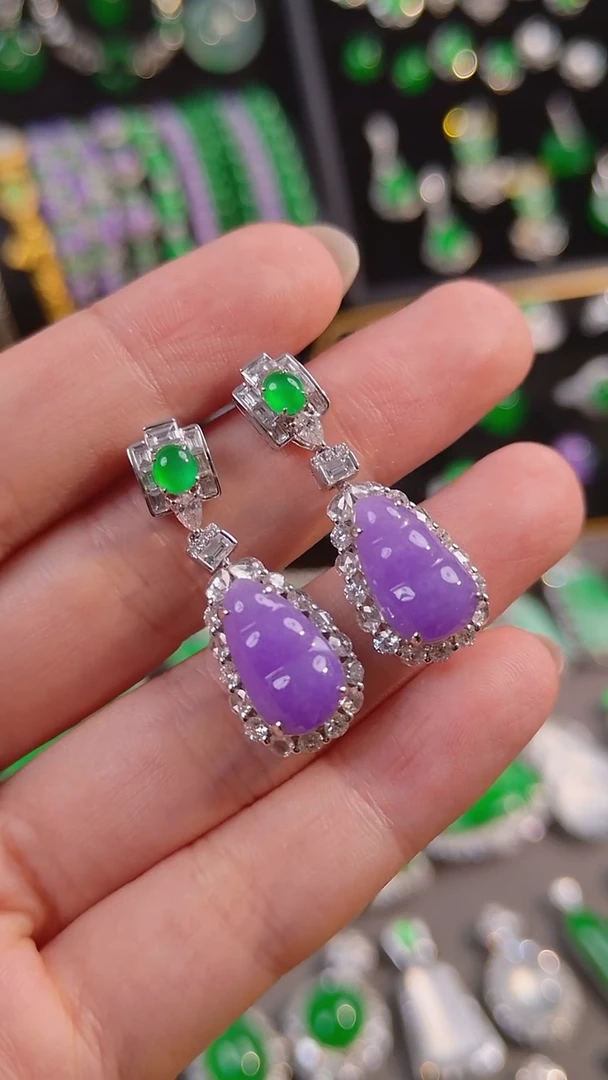 吊坠(不含链)18K金镶嵌翡翠福豆