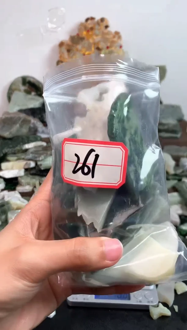 未镶嵌和田玉摆件261