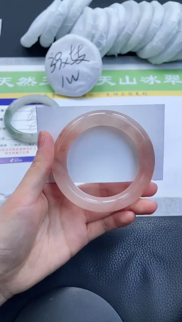 【闪购商品】石英质玉手镯未镶嵌A166-56+