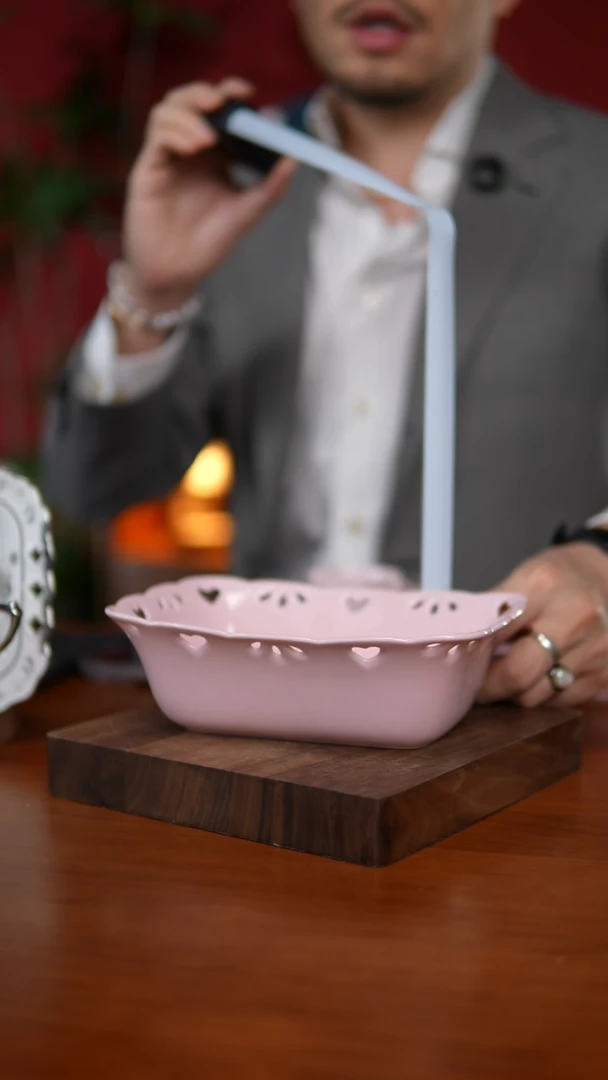 陶瓷粉色大号方形碗