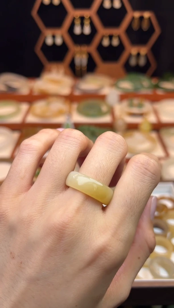 未镶嵌戒指和田玉1617