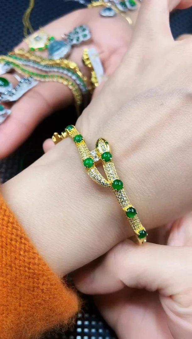 【闪购商品】翡翠手镯未镶嵌1111111111