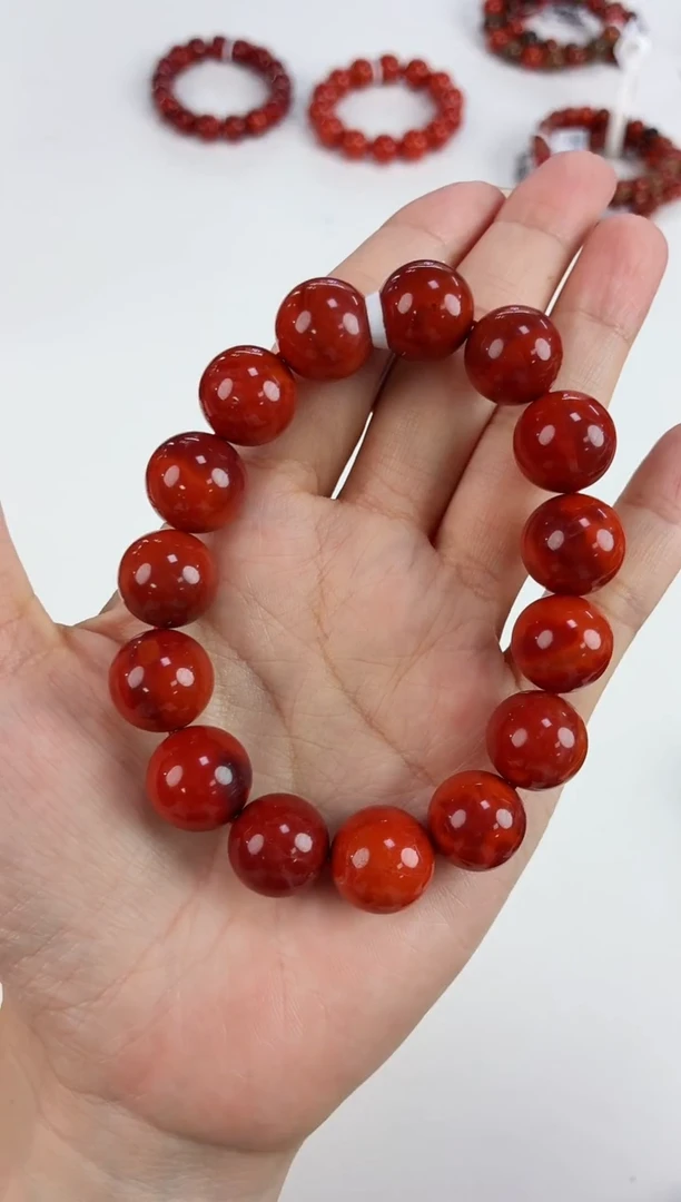 未镶嵌瓦西手串14+南红玛瑙一个/条