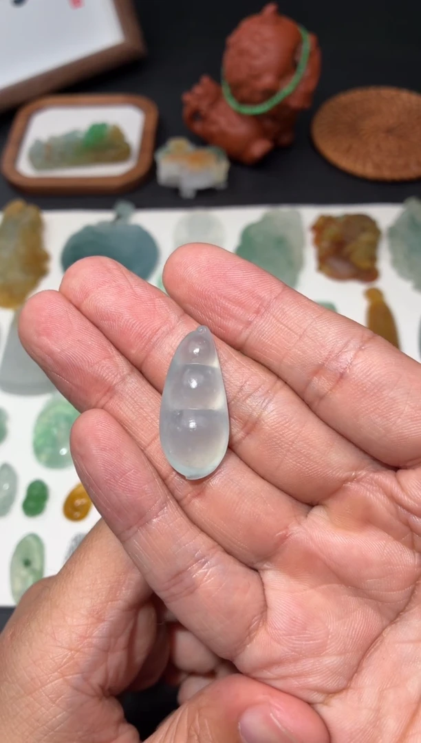 未镶嵌定制翡翠翡翠