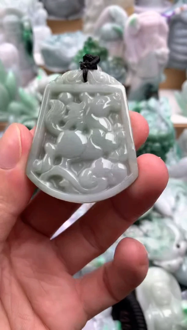 吊坠(不含链)未镶嵌翡翠1