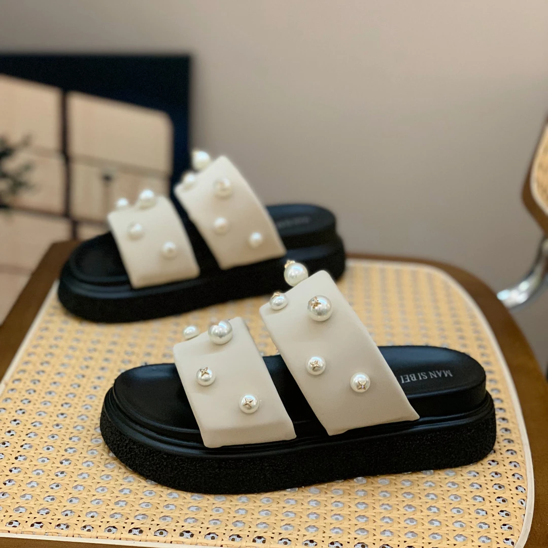 小香风配裙子珍珠一字拖女夏外穿2025新款小众复古厚底沙滩凉拖鞋