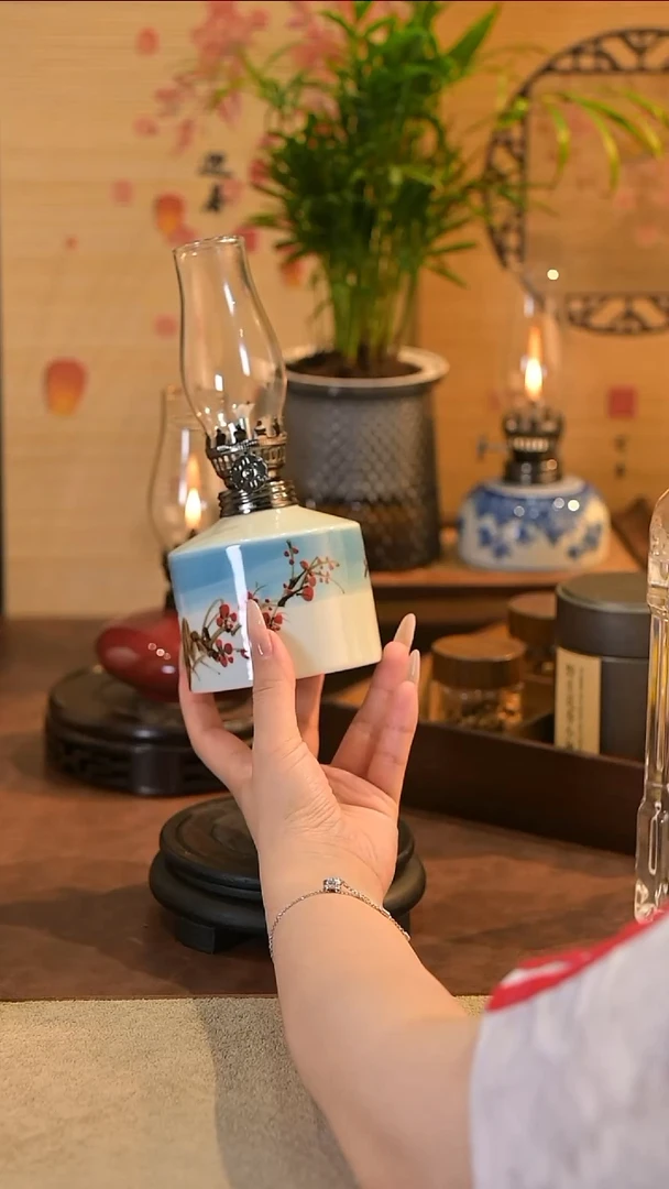 景德镇陶瓷油灯摆件