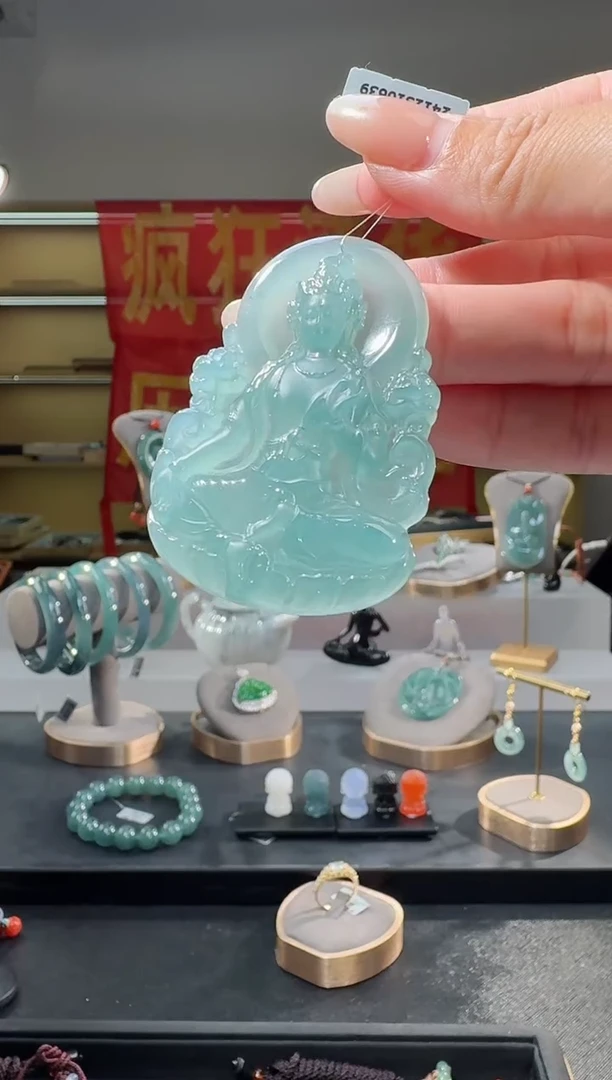 吊坠(不含链)未镶嵌翡翠度母
