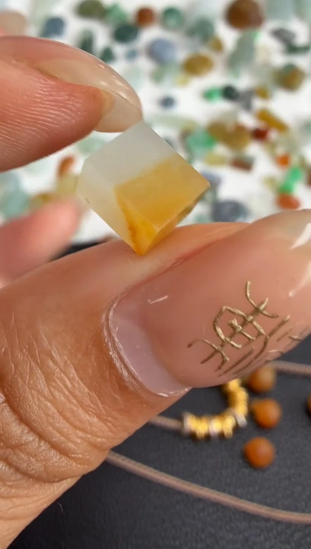 未镶嵌定制翡翠7.8*6.7*4.7/300+30