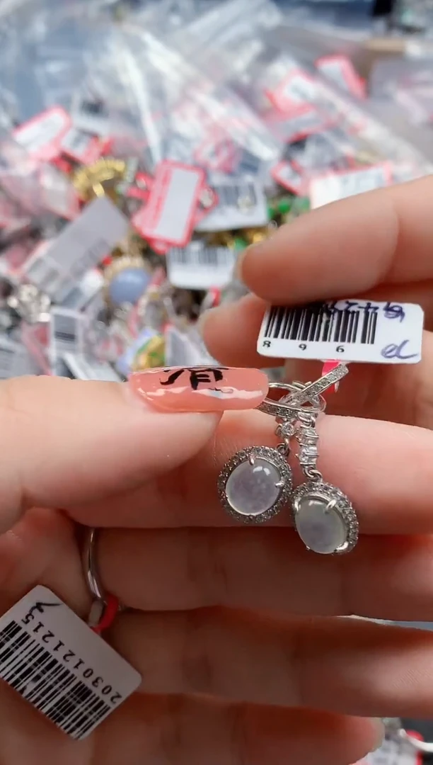 银S925镶嵌戒指翡翠天然A货缅甸翡翠