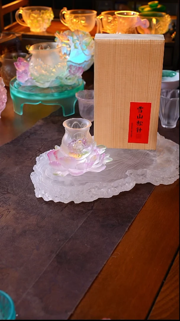 手工艺品琉璃牡丹1杯1托+雪山松针1盒