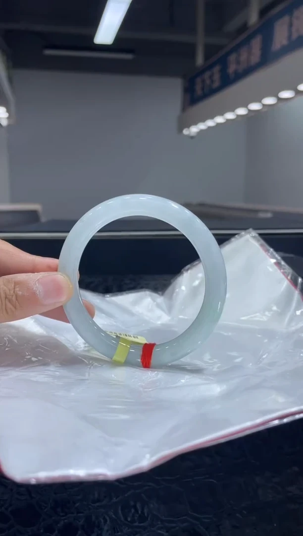 未镶嵌手镯翡翠19