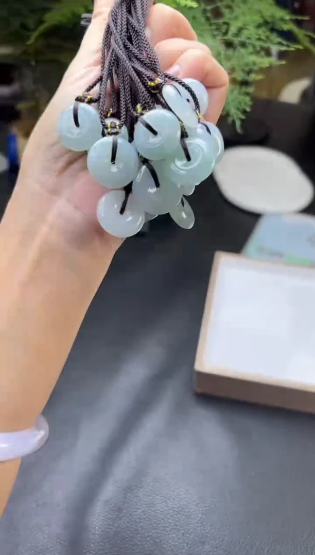 未镶嵌挂件翡翠多样性发一件R703113