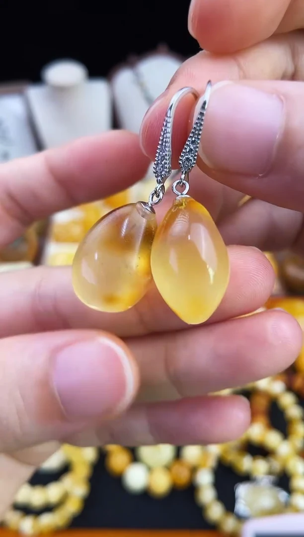 琥珀未镶嵌珠宝奇石柒月