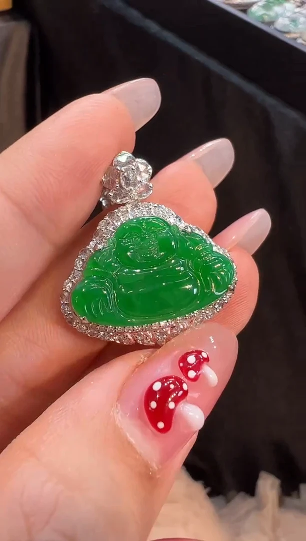 【闪购商品】翡翠颈饰18K金镶嵌吊坠