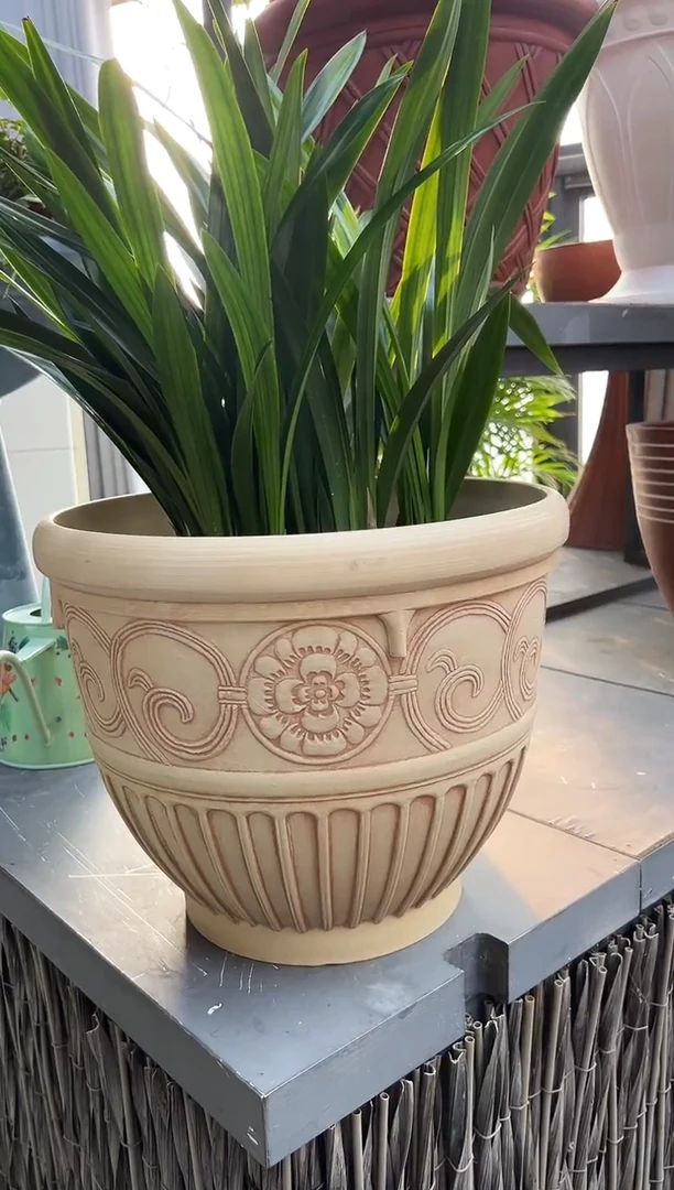 41*33/黄色手工浮雕强体花盆/OB81C