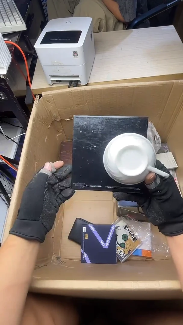 被****戒二手商品不退不换