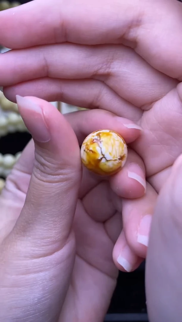 未镶嵌琥珀裸石 大小姐珠宝严选73