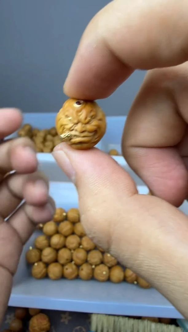 吊坠猴头核桃大亨 烟鬼 重工