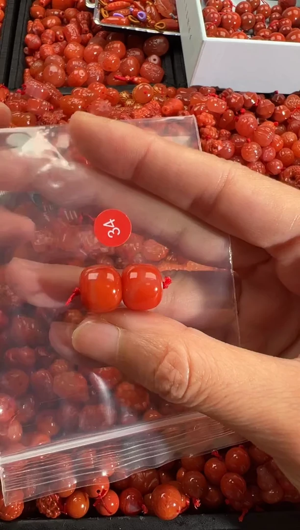【闪购商品】南红玛瑙颈饰未镶嵌1
