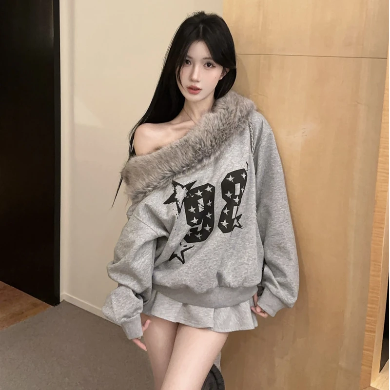 2025秋冬季新款美式复古辣妹设计感毛领斜肩卫衣冬季宽松慵懒上衣