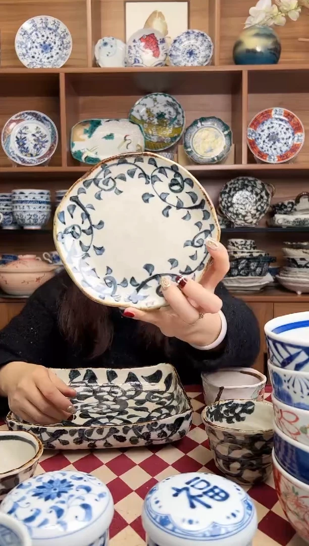 【闪购商品】瓷片章鱼唐草 变型小碟子