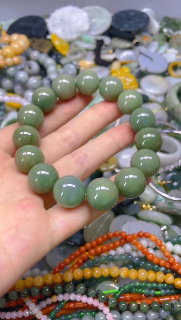 翡翠未镶嵌颈饰/T/翡翠A货,一件也是批发价