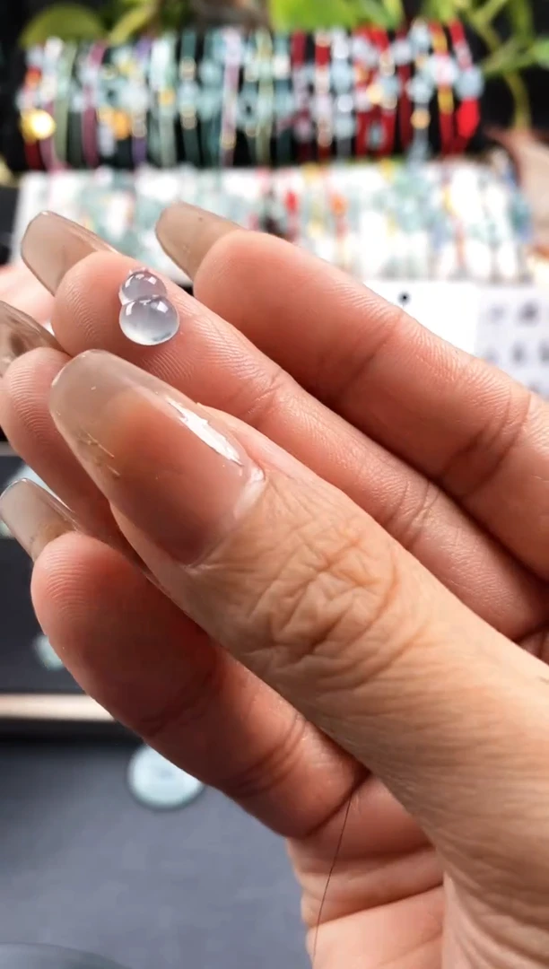 【闪购商品】翡翠裸石葫芦79一个