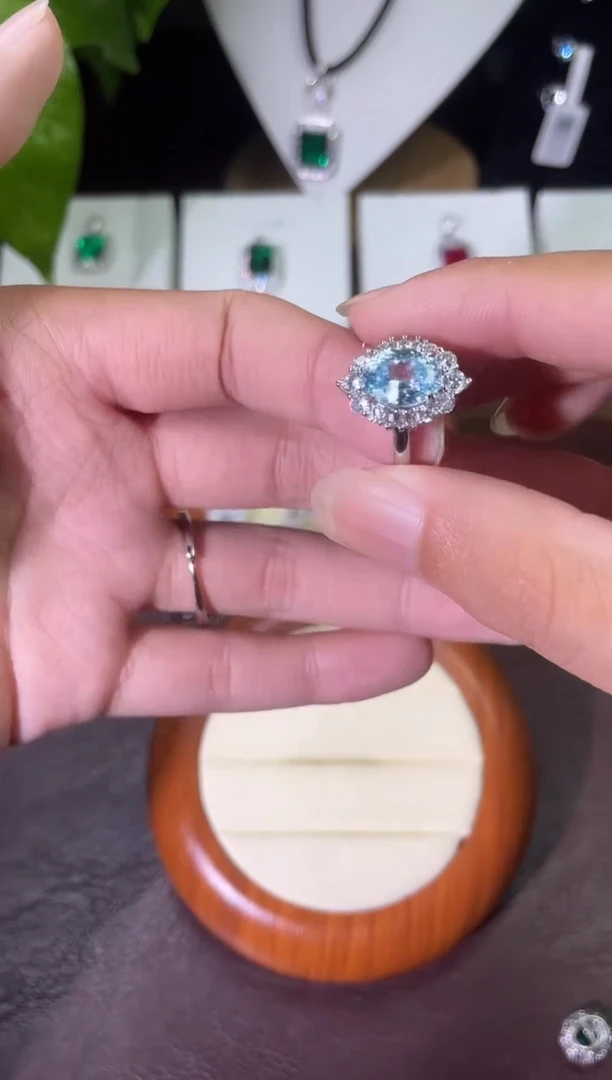 合金合成钻石蓝宝戒指