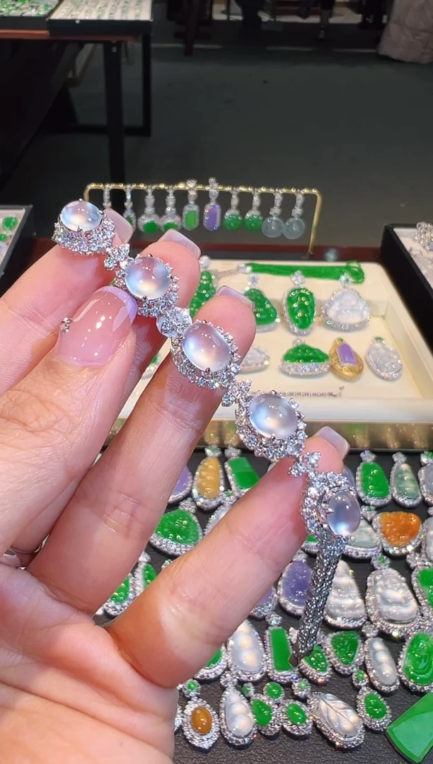 【闪购商品】翡翠手链18K金镶嵌翡翠