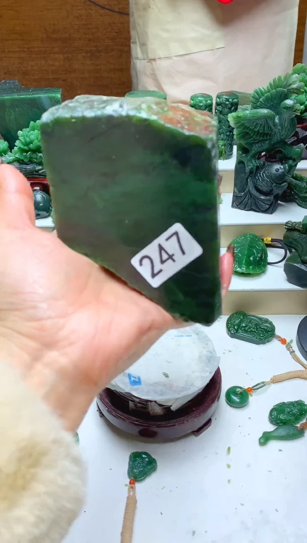 未镶嵌和田玉摆件1