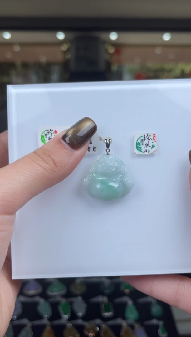 颈饰18K金镶嵌翡翠211 号标签撕毁不退换