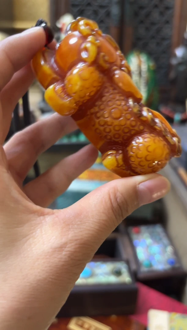 未镶嵌颈饰蜜蜡...................