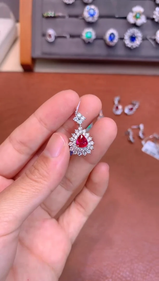 【闪购商品】红宝石吊坠(不含链)18K金镶嵌1.01ct  无烧鸽血红