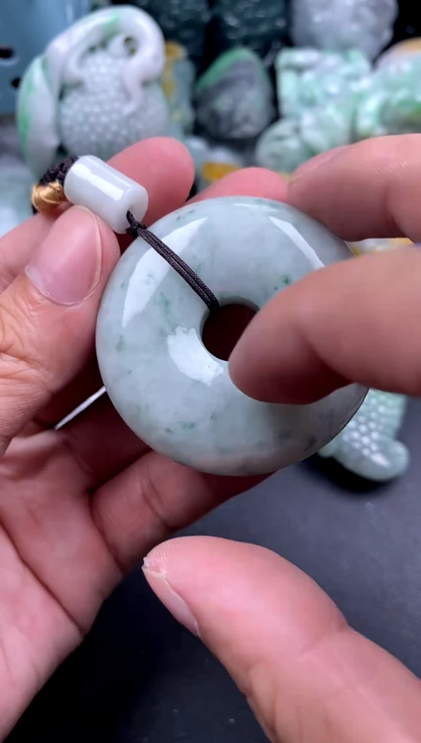 吊坠(不含链)未镶嵌翡翠1