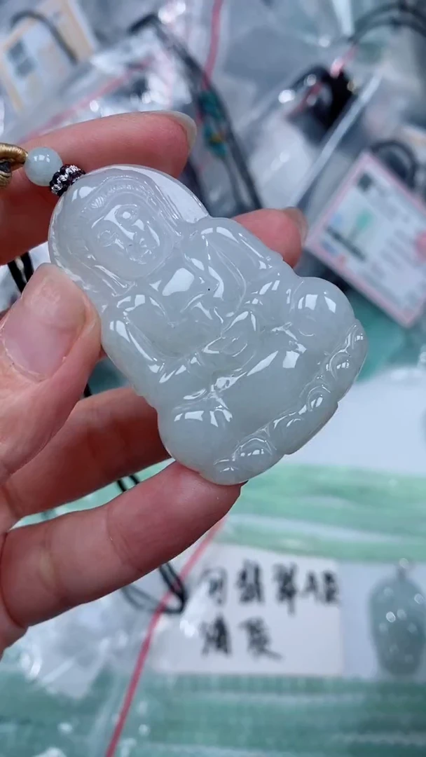 颈饰未镶嵌翡翠吊坠