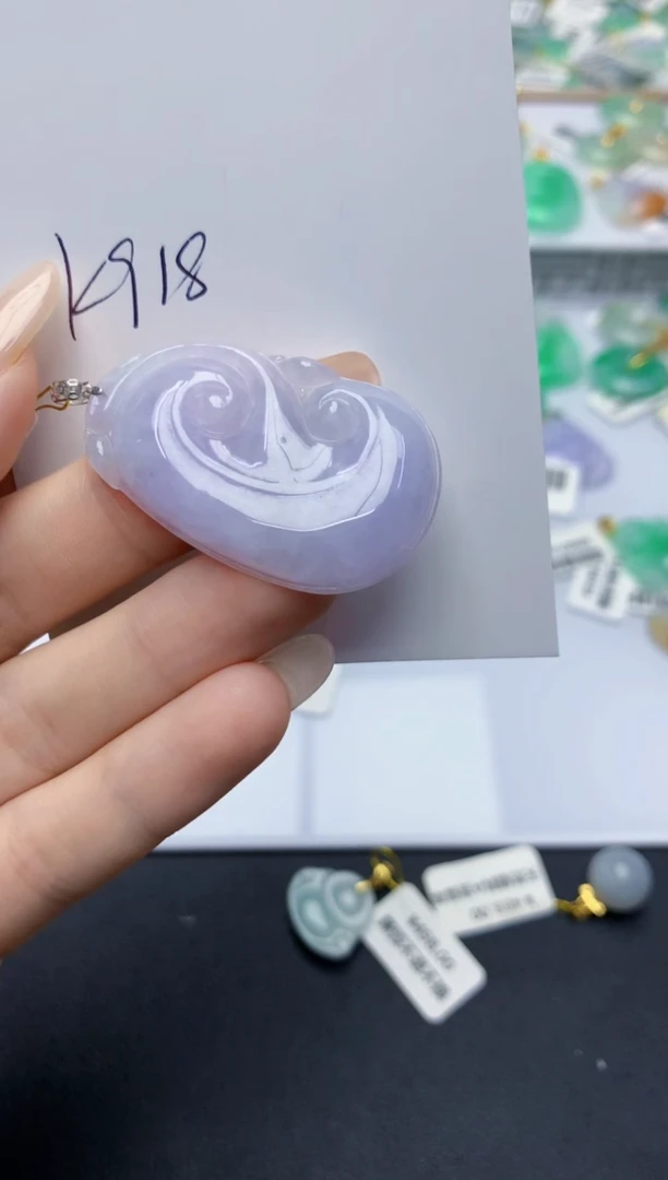 翡翠18K金镶嵌颈饰天然缅甸A货翡翠