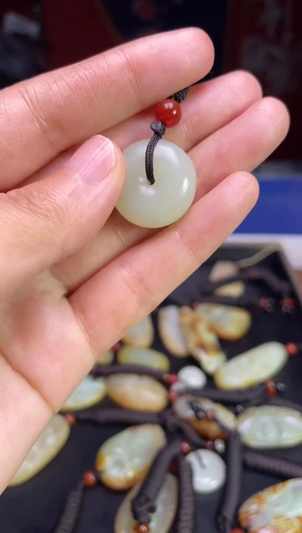 颈饰未镶嵌和田玉13